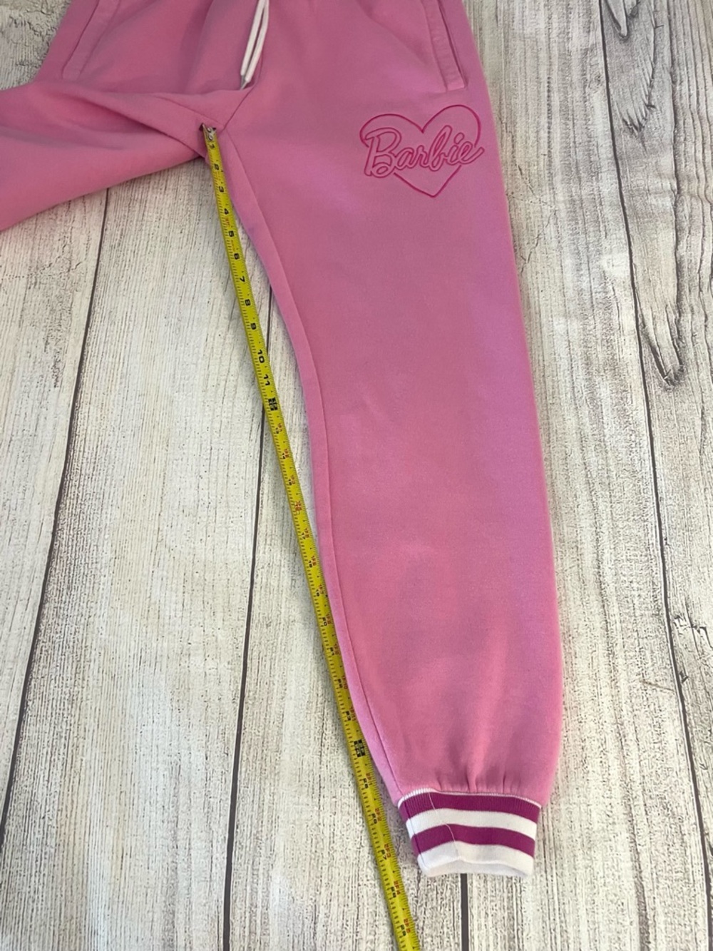 BARBIE Pink Women’s Sweatshirt and Joggers Pants Set 💖🌸💝😎 Size Medium - Picture 11 of 15